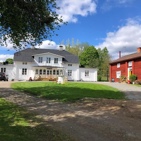 Bredsjoe Gamla Herrgard White Dream Mansion Hällefors Exterior photo