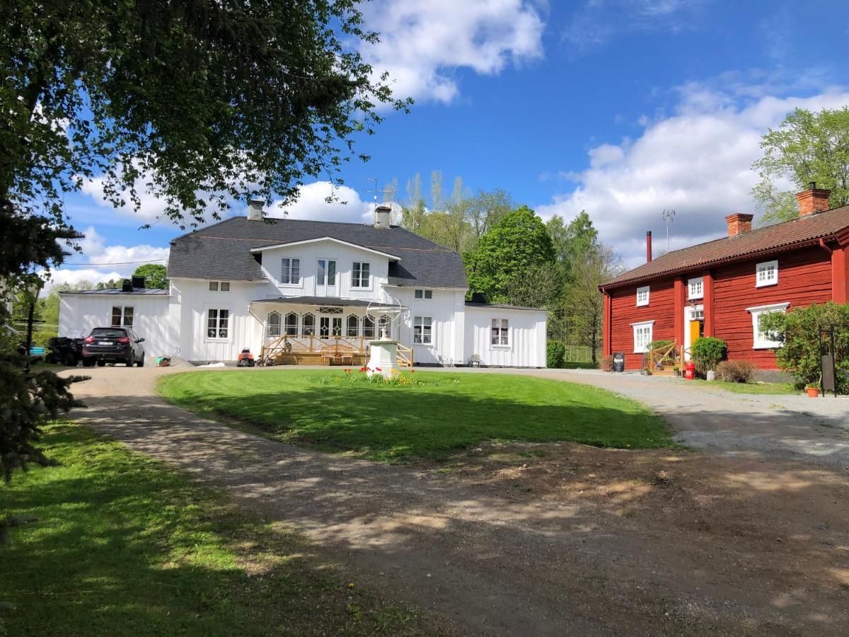 Bredsjoe Gamla Herrgard White Dream Mansion Hällefors Exterior photo